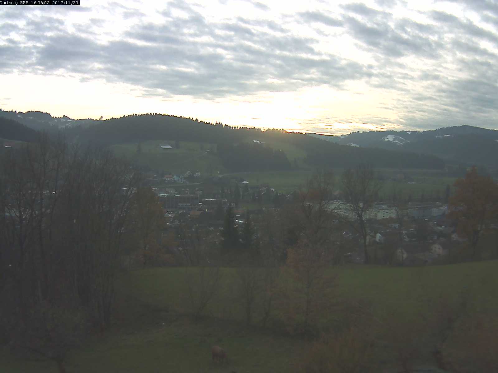 Webcam-Bild: Aussicht vom Dorfberg in Langnau 20171120-160601