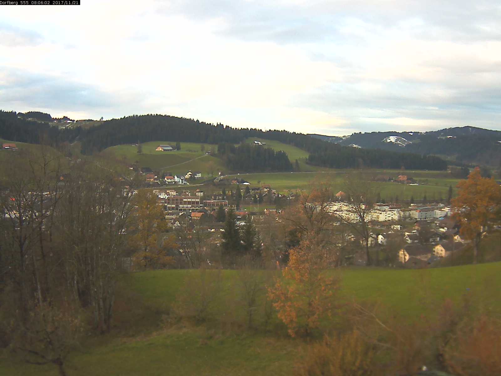 Webcam-Bild: Aussicht vom Dorfberg in Langnau 20171121-080601