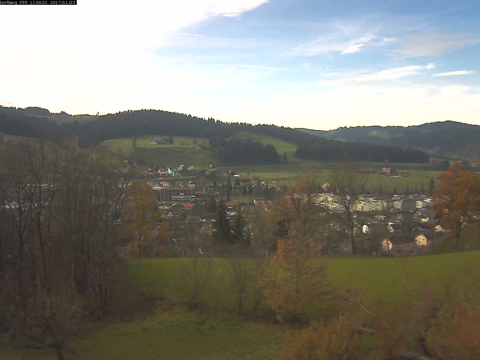 Webcam-Bild: Aussicht vom Dorfberg in Langnau 20171123-110601
