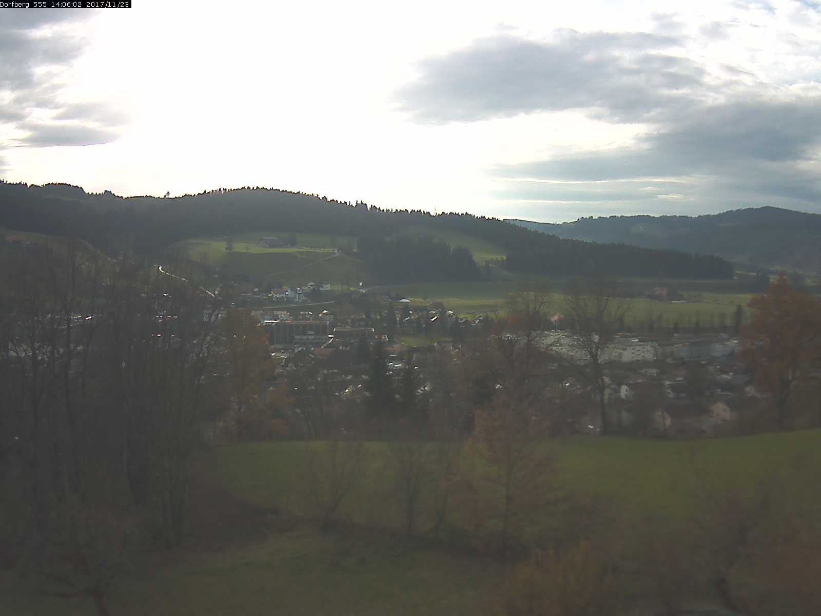 Webcam-Bild: Aussicht vom Dorfberg in Langnau 20171123-140601