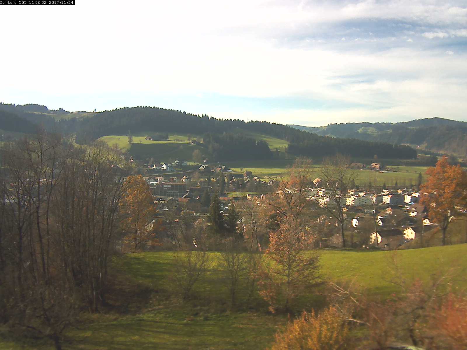 Webcam-Bild: Aussicht vom Dorfberg in Langnau 20171124-110601