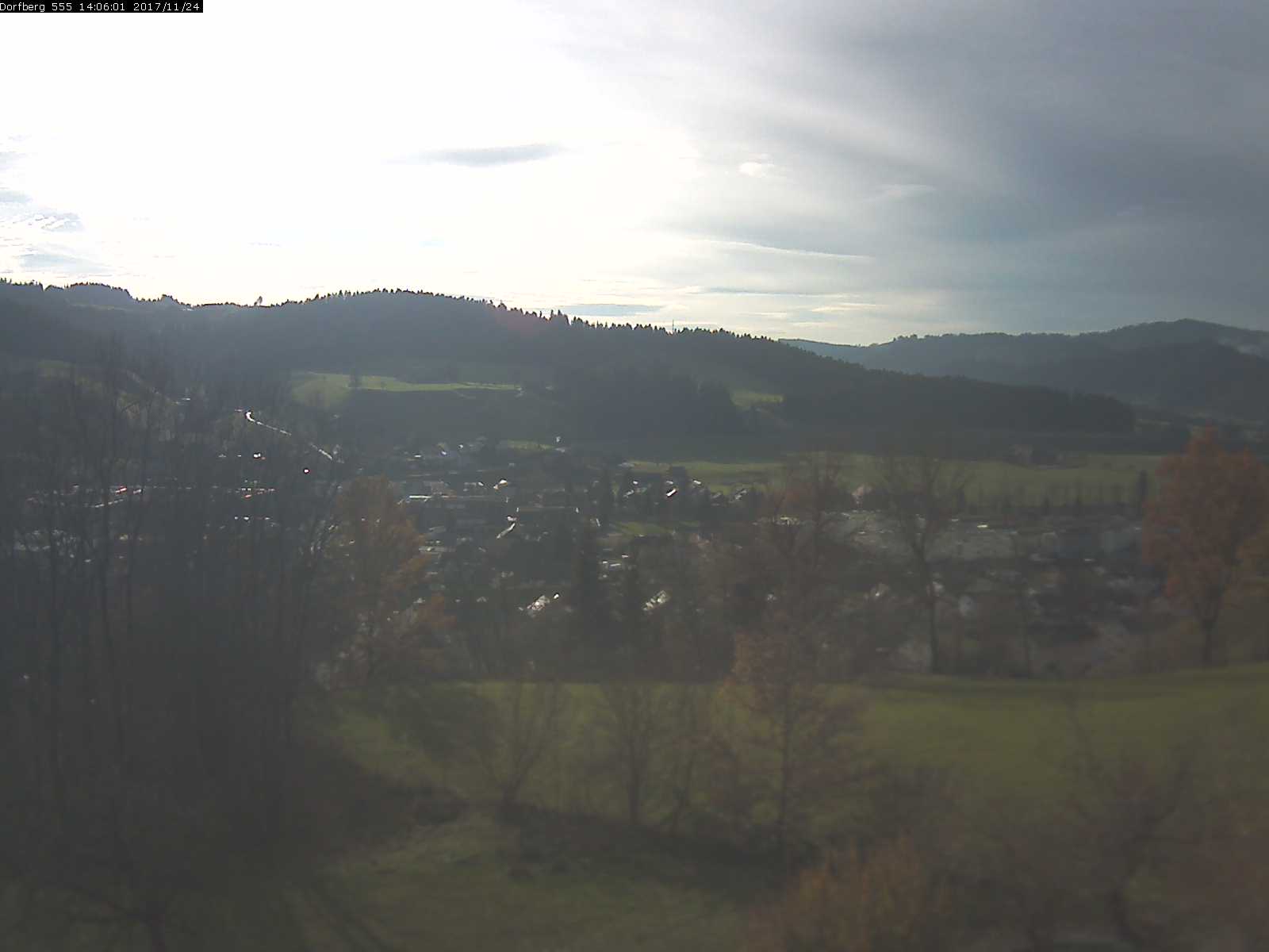Webcam-Bild: Aussicht vom Dorfberg in Langnau 20171124-140601