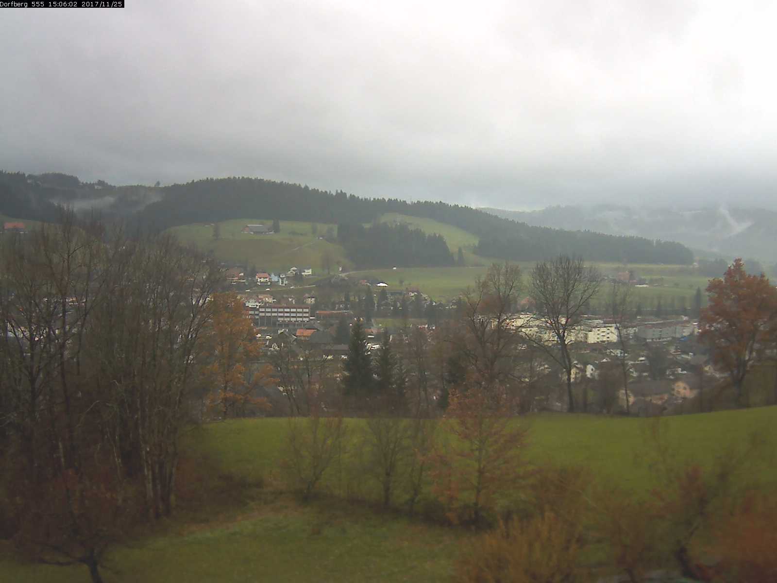 Webcam-Bild: Aussicht vom Dorfberg in Langnau 20171125-150602