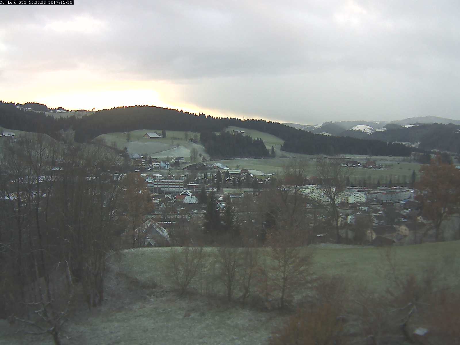 Webcam-Bild: Aussicht vom Dorfberg in Langnau 20171126-160601