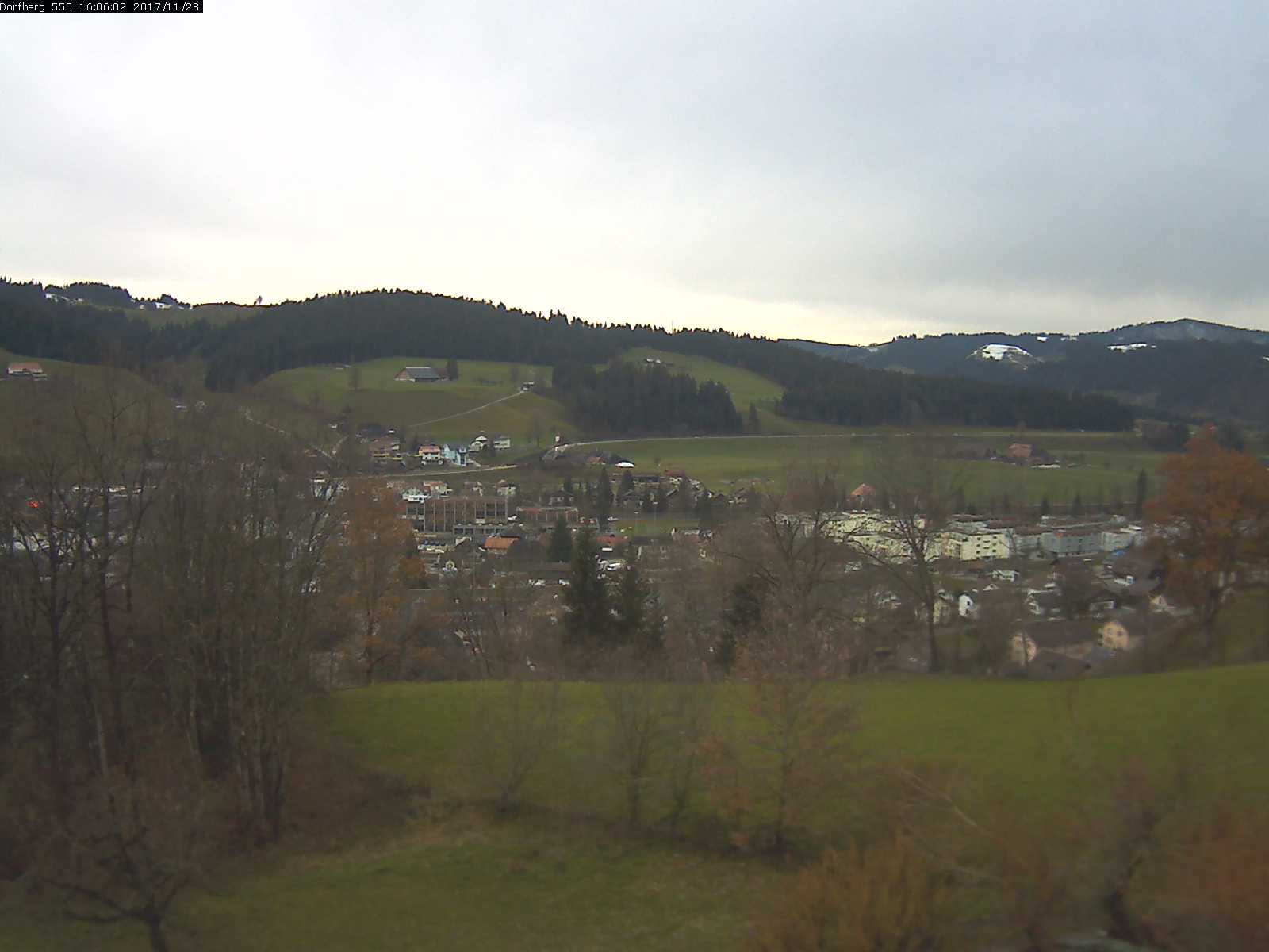 Webcam-Bild: Aussicht vom Dorfberg in Langnau 20171128-160601
