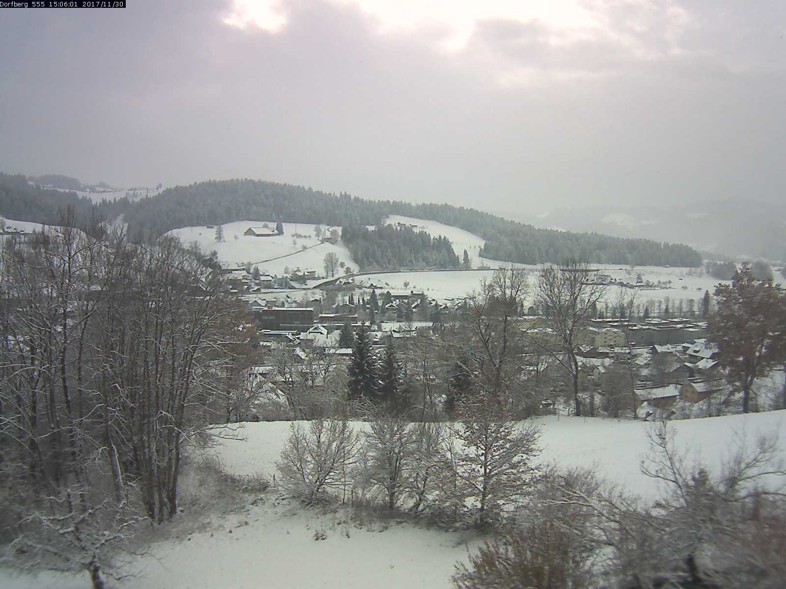 Webcam-Bild: Aussicht vom Dorfberg in Langnau 20171130-150601