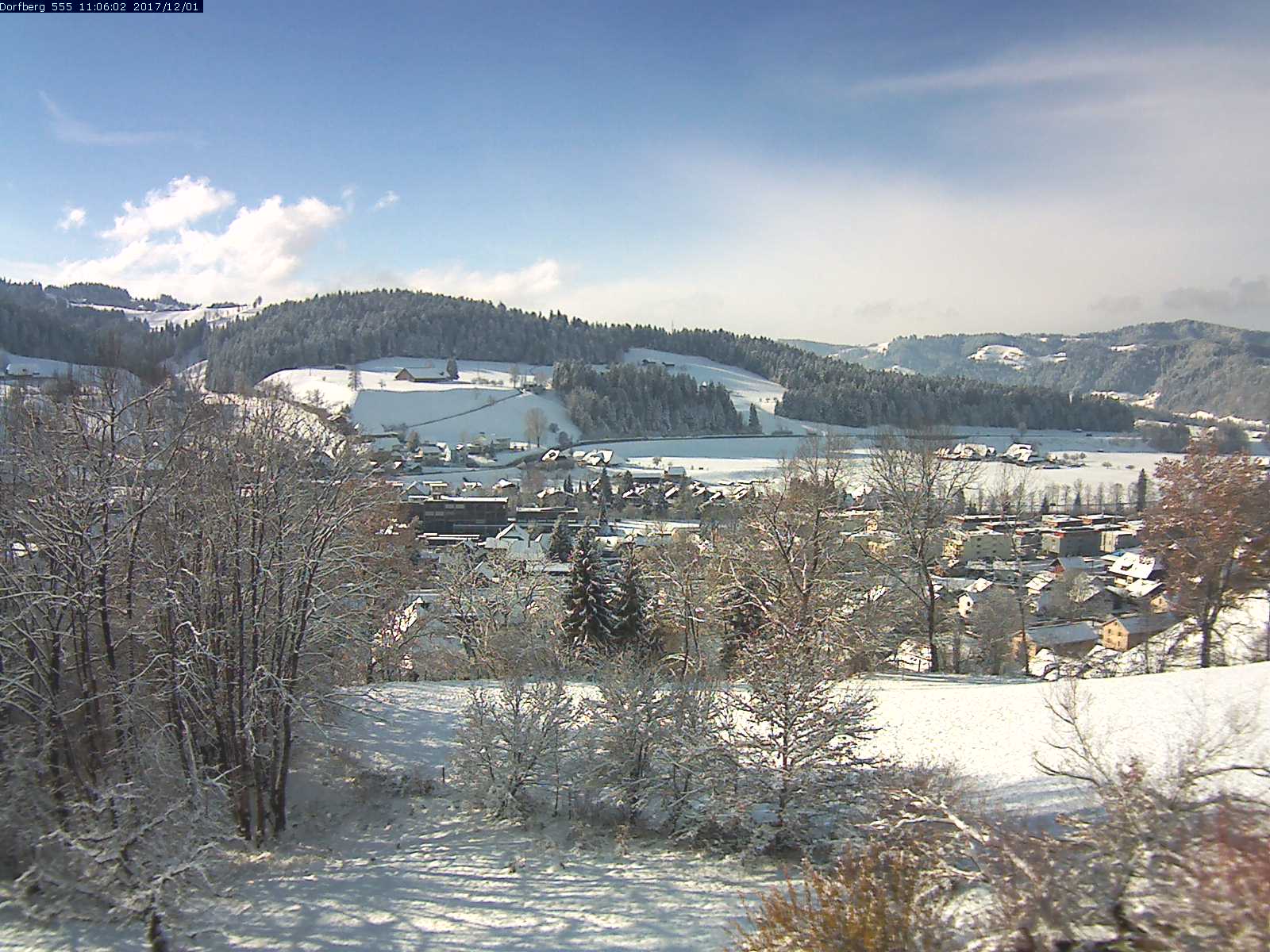 Webcam-Bild: Aussicht vom Dorfberg in Langnau 20171201-110601