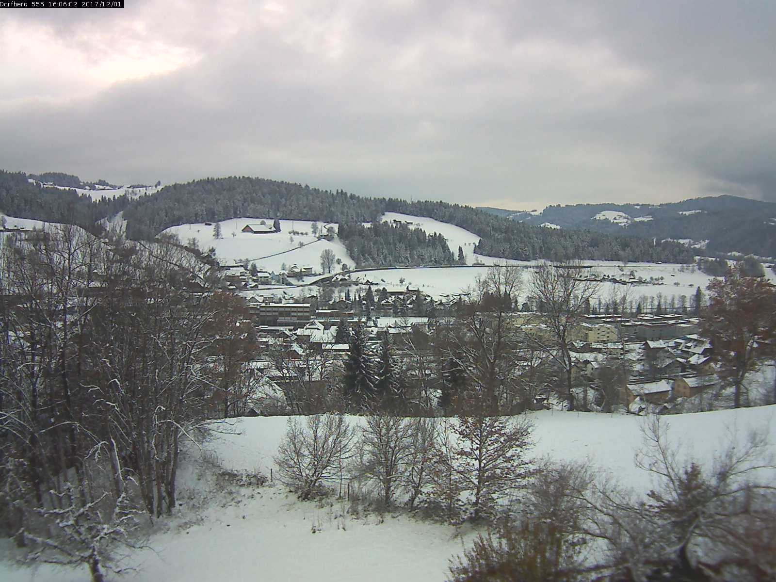 Webcam-Bild: Aussicht vom Dorfberg in Langnau 20171201-160601
