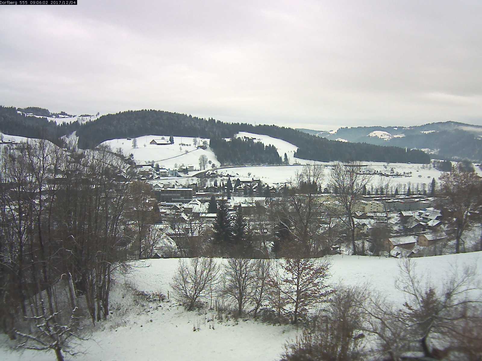 Webcam-Bild: Aussicht vom Dorfberg in Langnau 20171204-090601