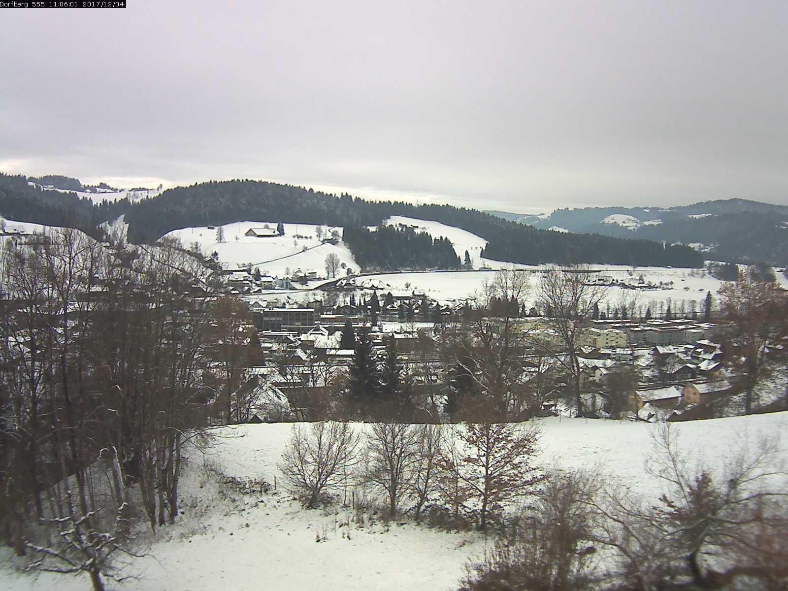 Webcam-Bild: Aussicht vom Dorfberg in Langnau 20171204-110601
