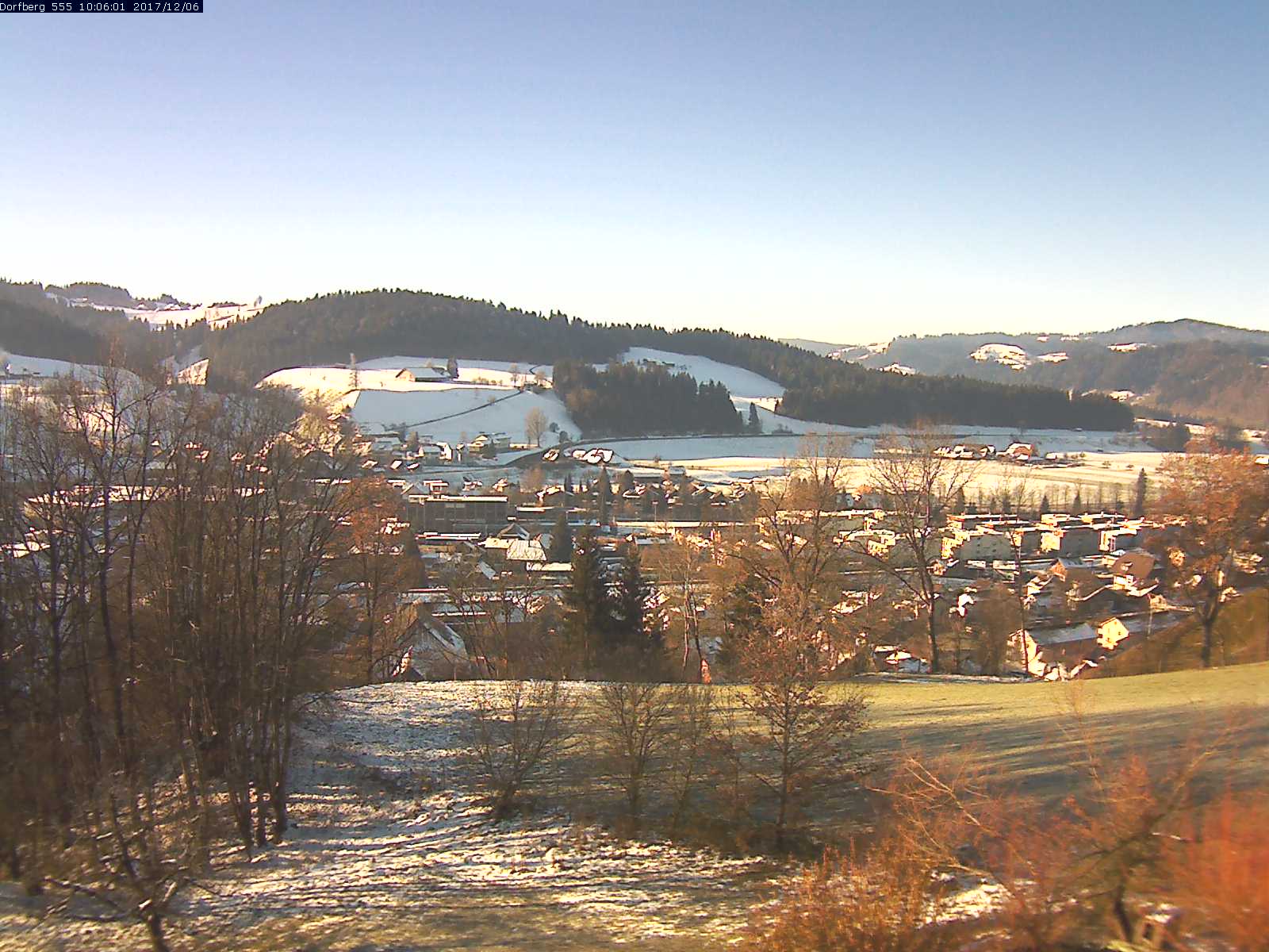 Webcam-Bild: Aussicht vom Dorfberg in Langnau 20171206-100601