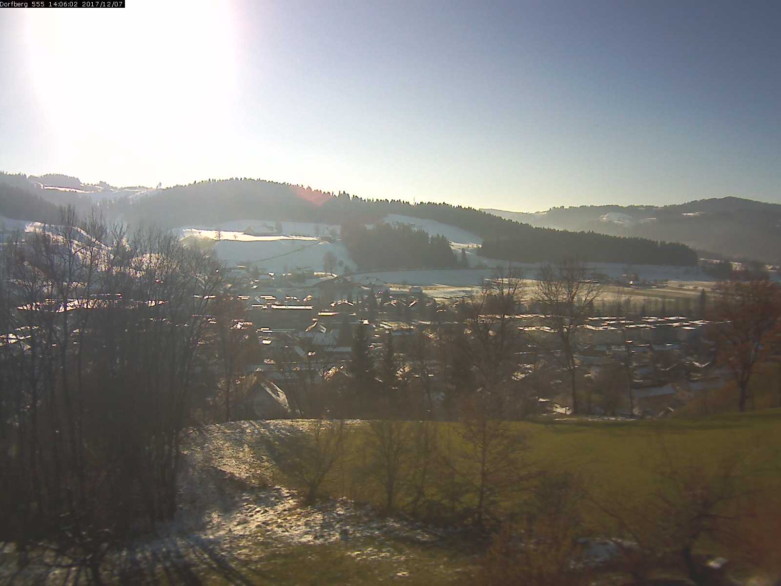 Webcam-Bild: Aussicht vom Dorfberg in Langnau 20171207-140601