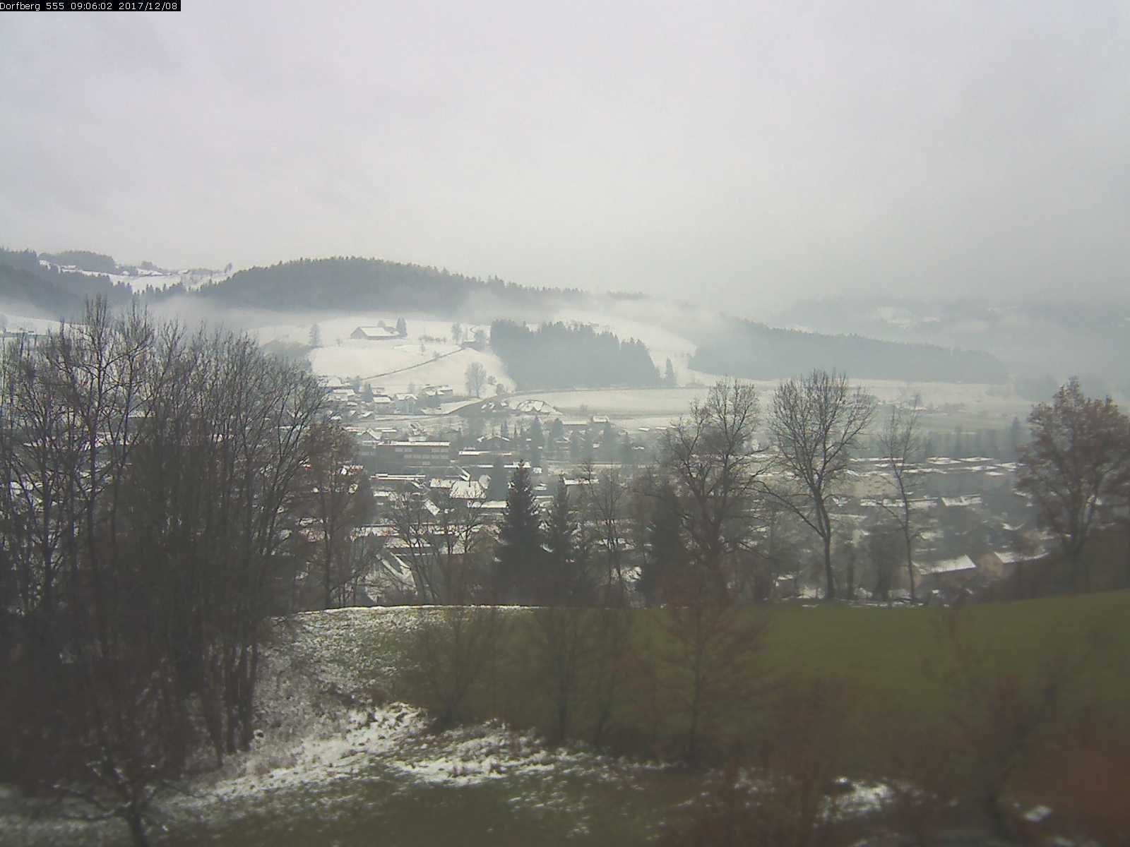 Webcam-Bild: Aussicht vom Dorfberg in Langnau 20171208-090601