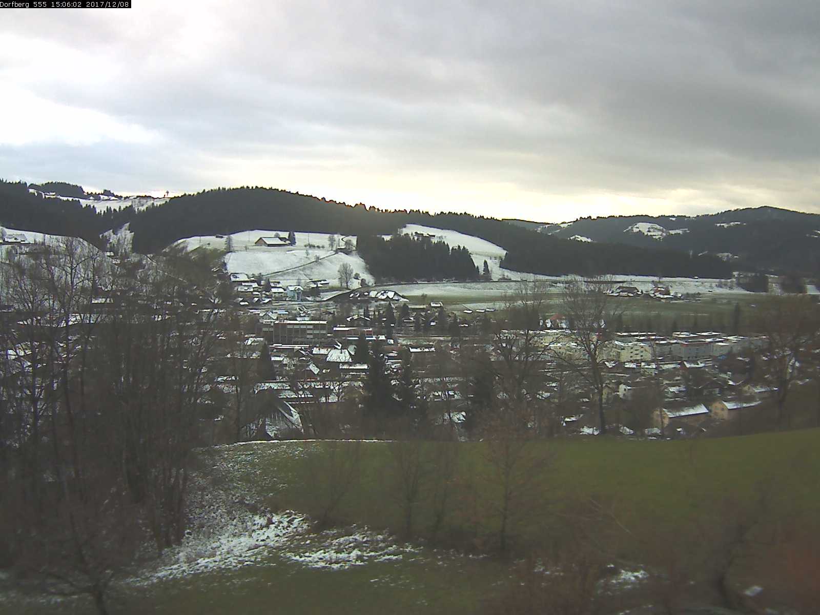 Webcam-Bild: Aussicht vom Dorfberg in Langnau 20171208-150601