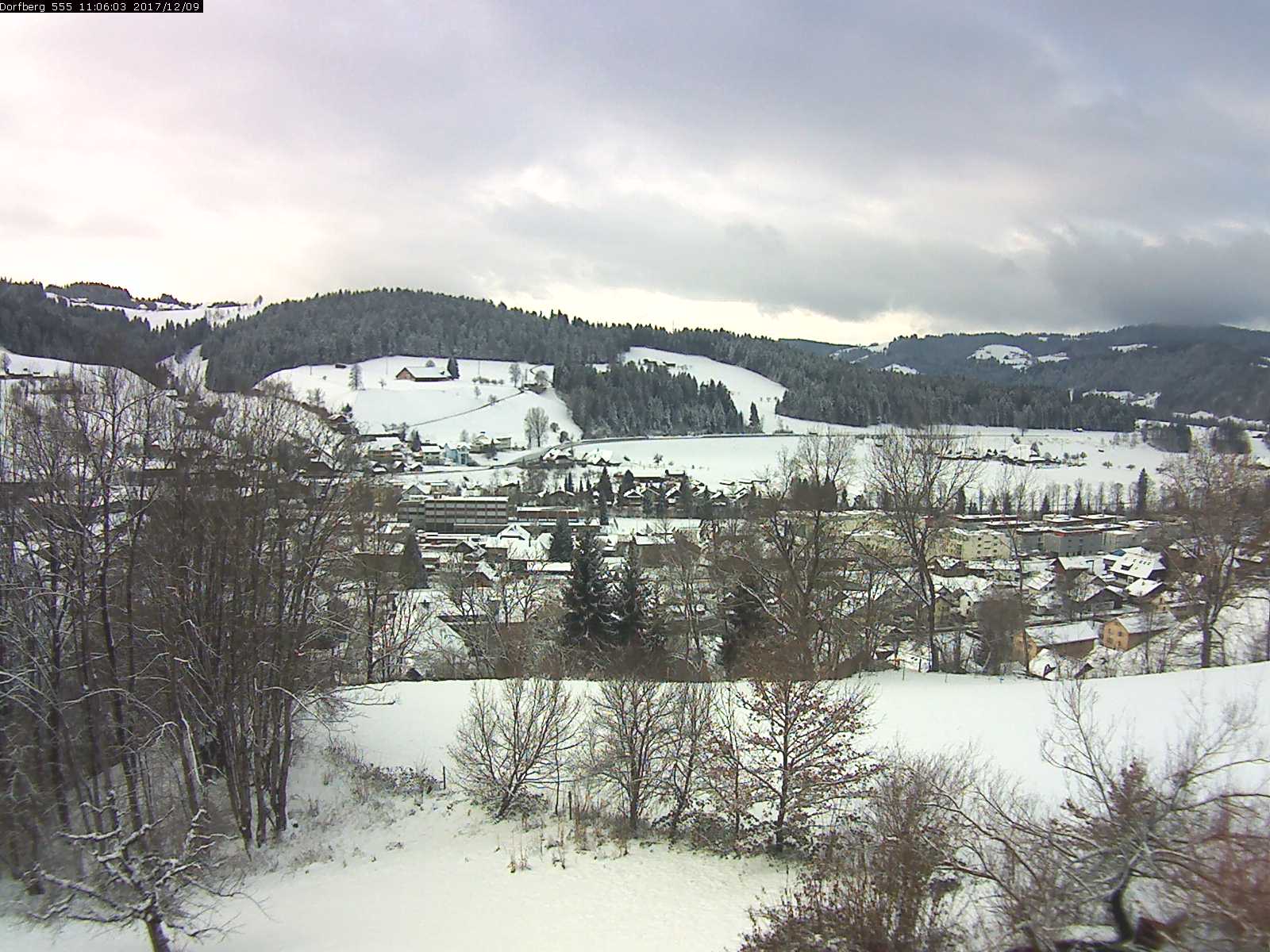 Webcam-Bild: Aussicht vom Dorfberg in Langnau 20171209-110601