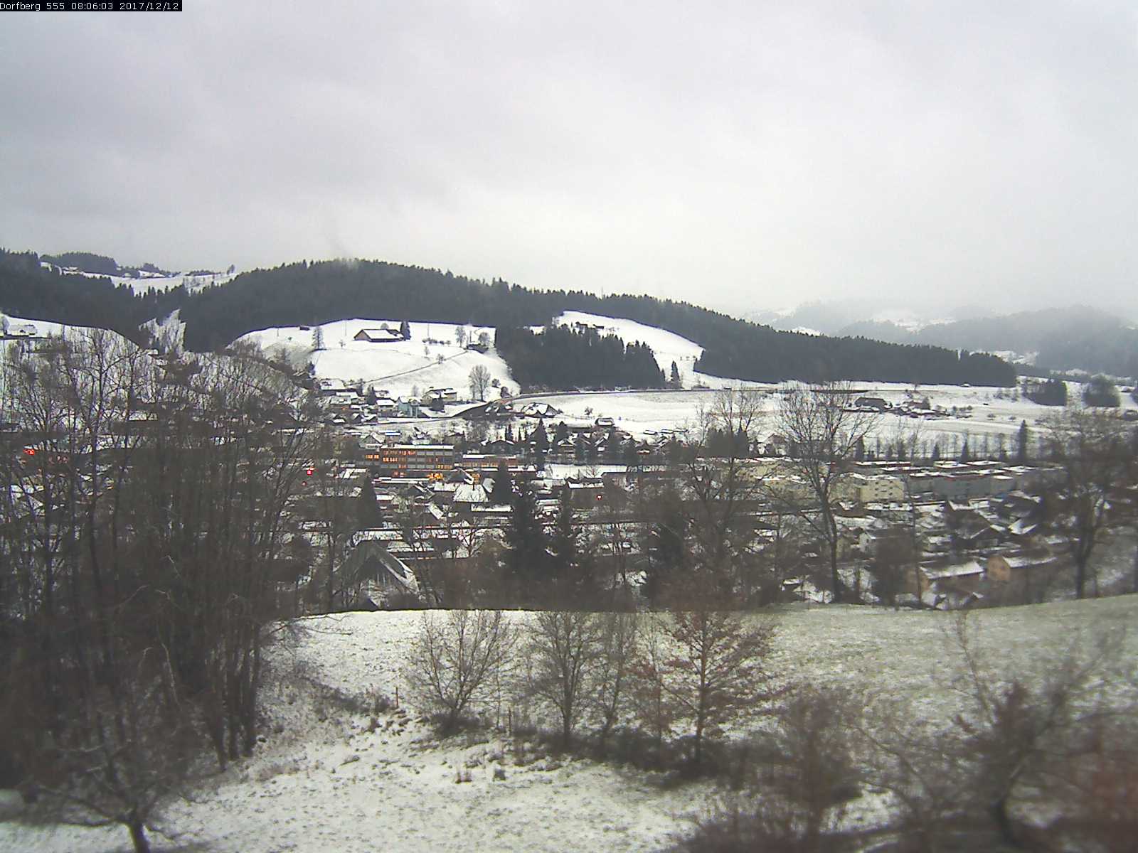 Webcam-Bild: Aussicht vom Dorfberg in Langnau 20171212-080601