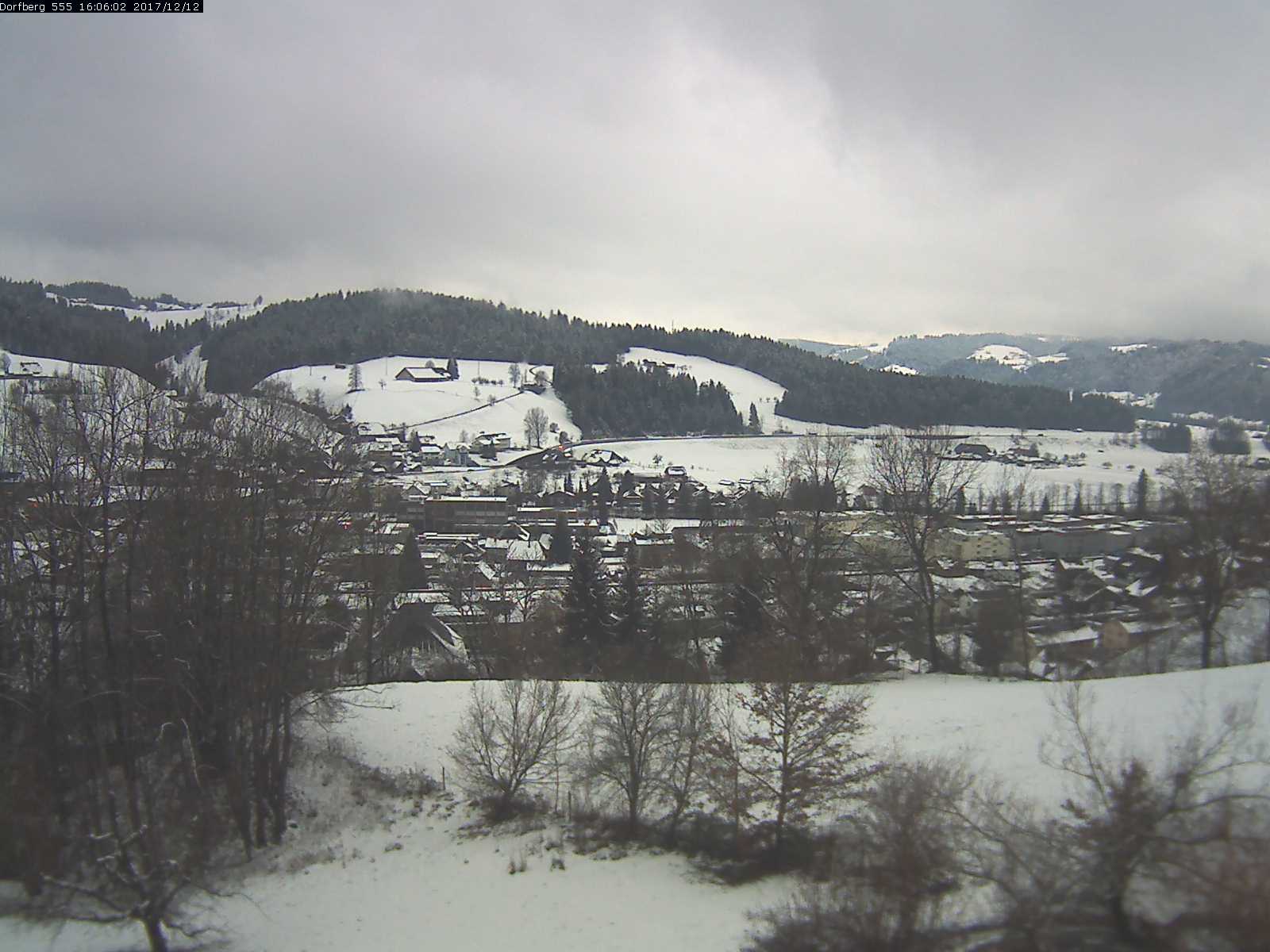 Webcam-Bild: Aussicht vom Dorfberg in Langnau 20171212-160601