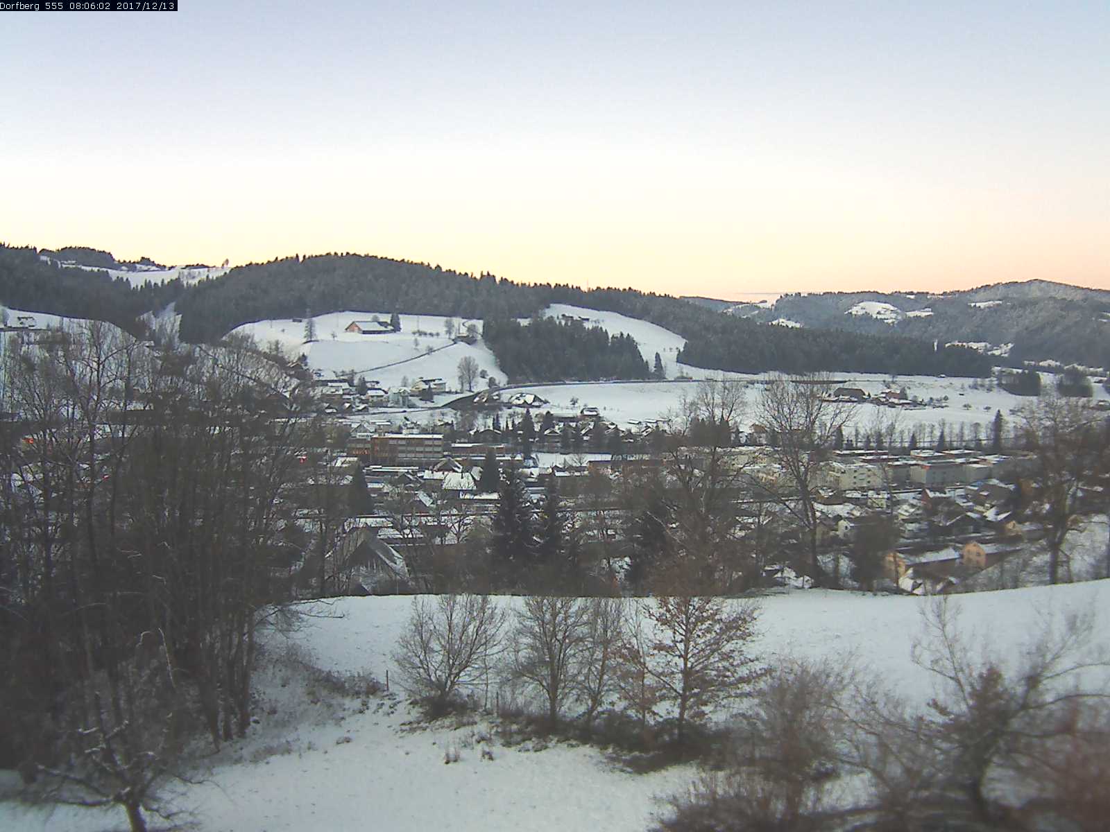 Webcam-Bild: Aussicht vom Dorfberg in Langnau 20171213-080601