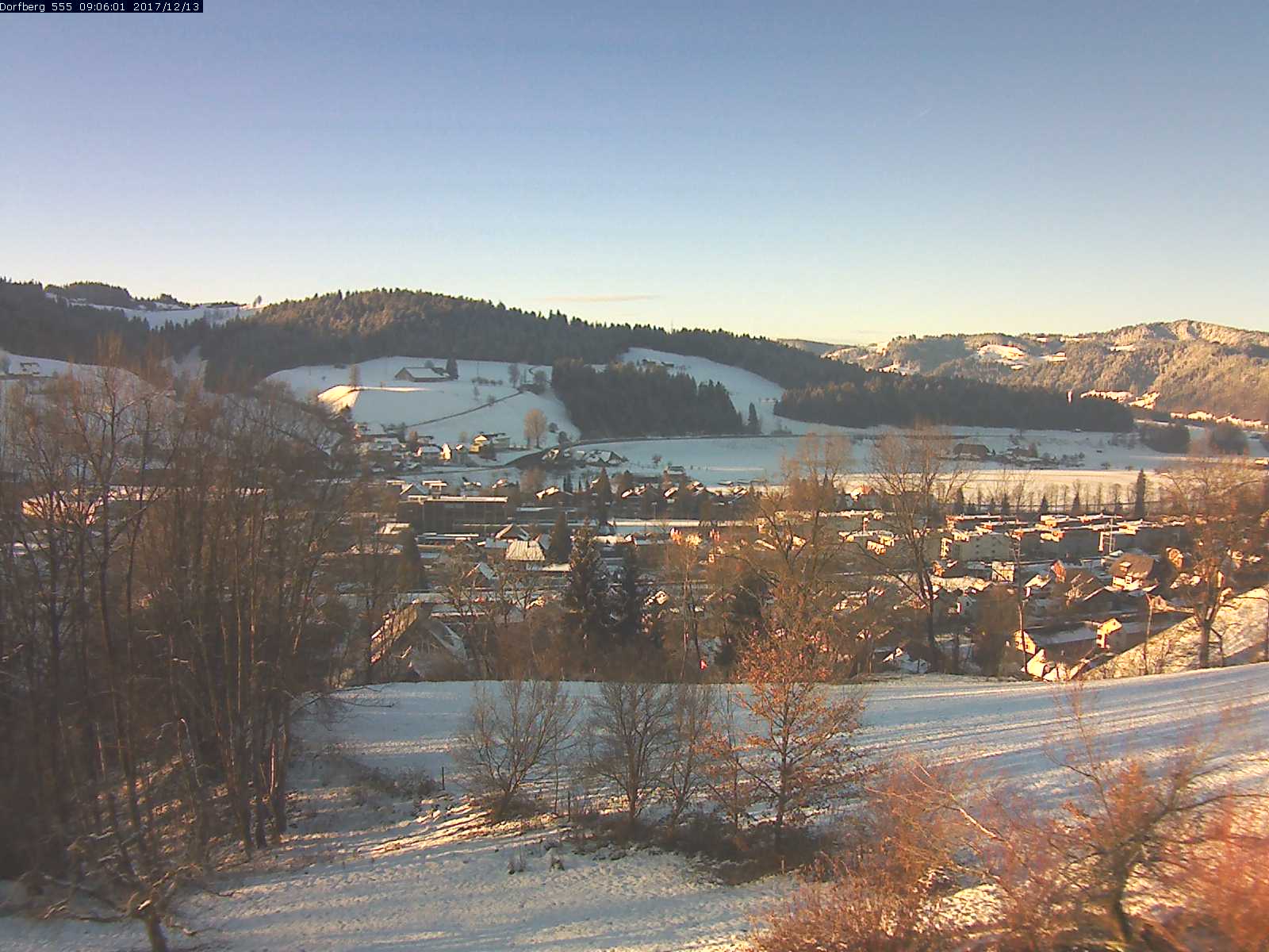 Webcam-Bild: Aussicht vom Dorfberg in Langnau 20171213-090601