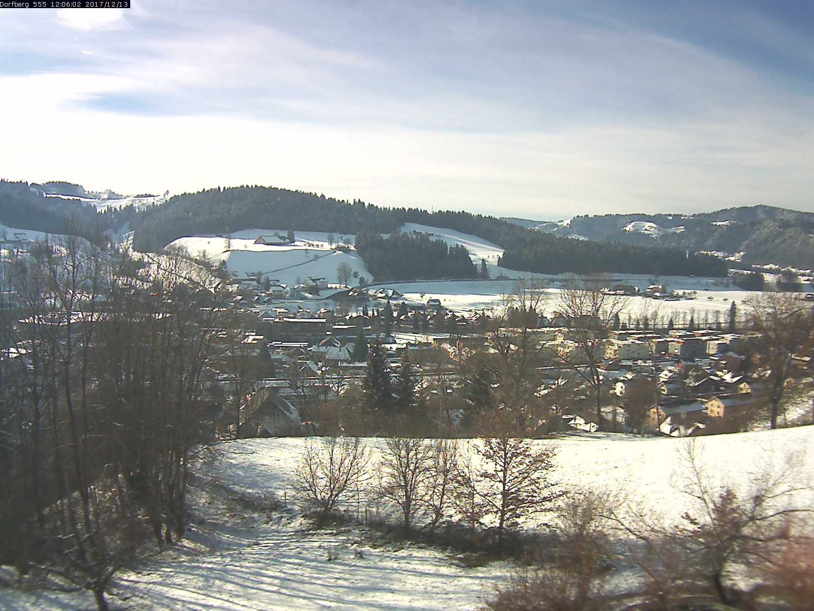 Webcam-Bild: Aussicht vom Dorfberg in Langnau 20171213-120601
