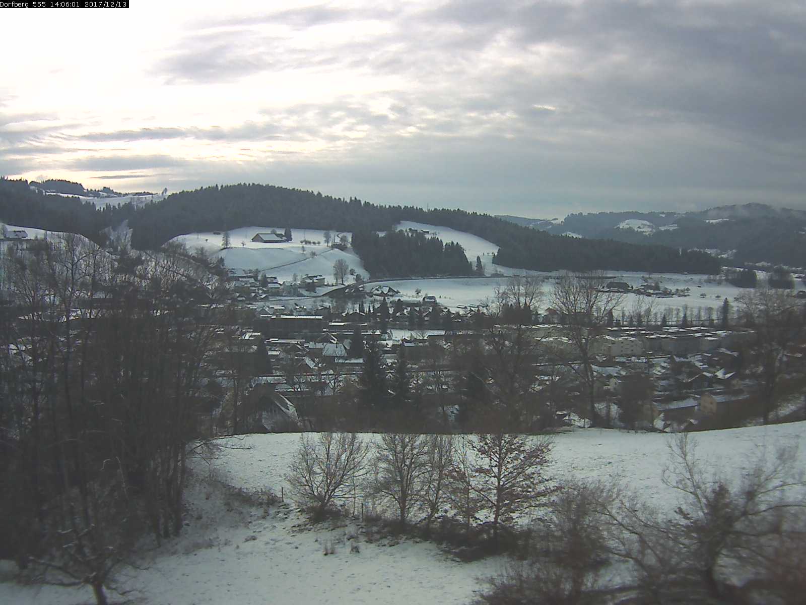 Webcam-Bild: Aussicht vom Dorfberg in Langnau 20171213-140601
