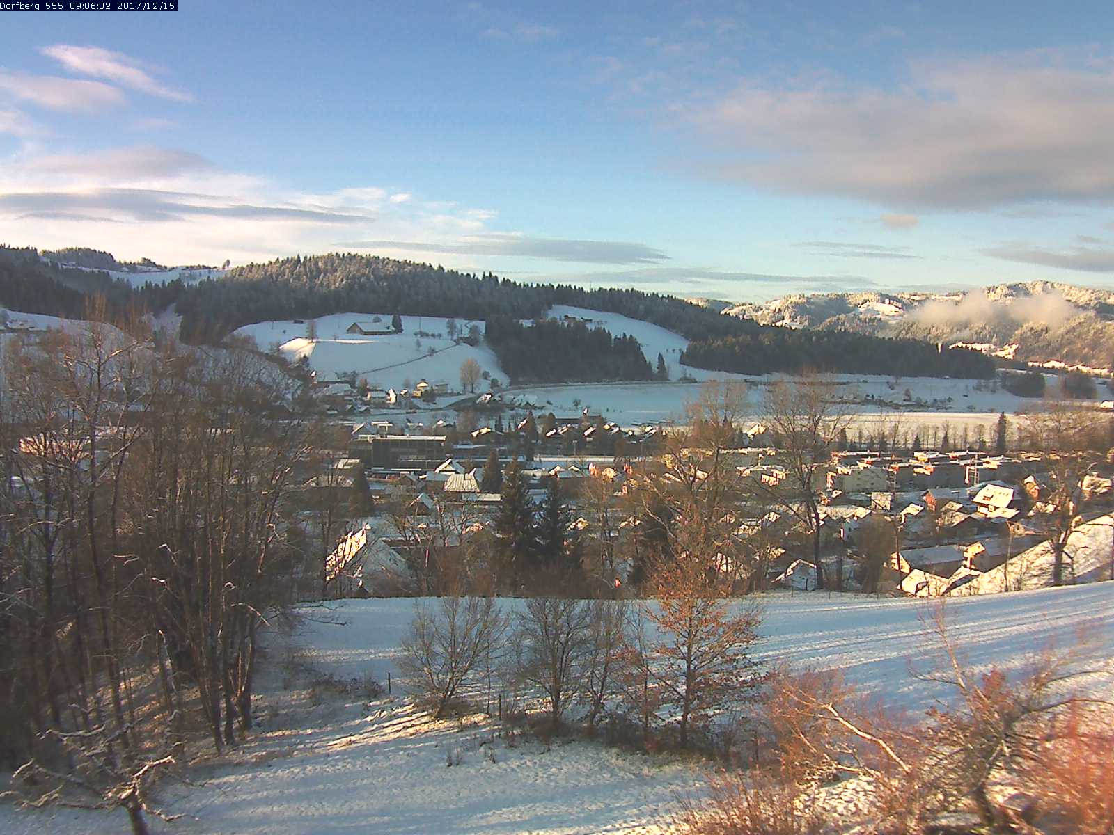 Webcam-Bild: Aussicht vom Dorfberg in Langnau 20171215-090601