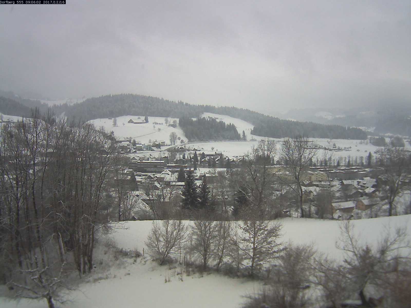 Webcam-Bild: Aussicht vom Dorfberg in Langnau 20171216-090601