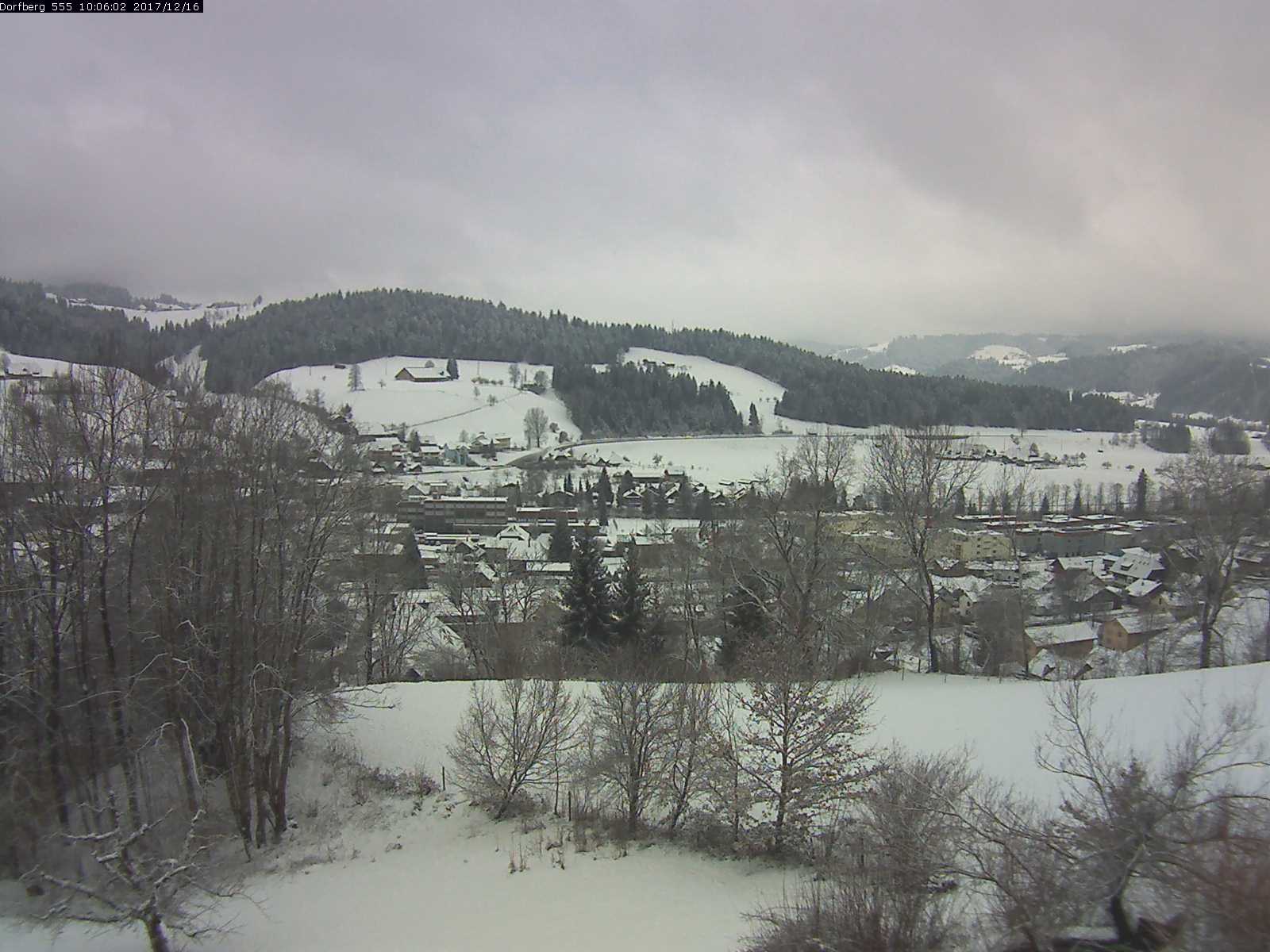 Webcam-Bild: Aussicht vom Dorfberg in Langnau 20171216-100601