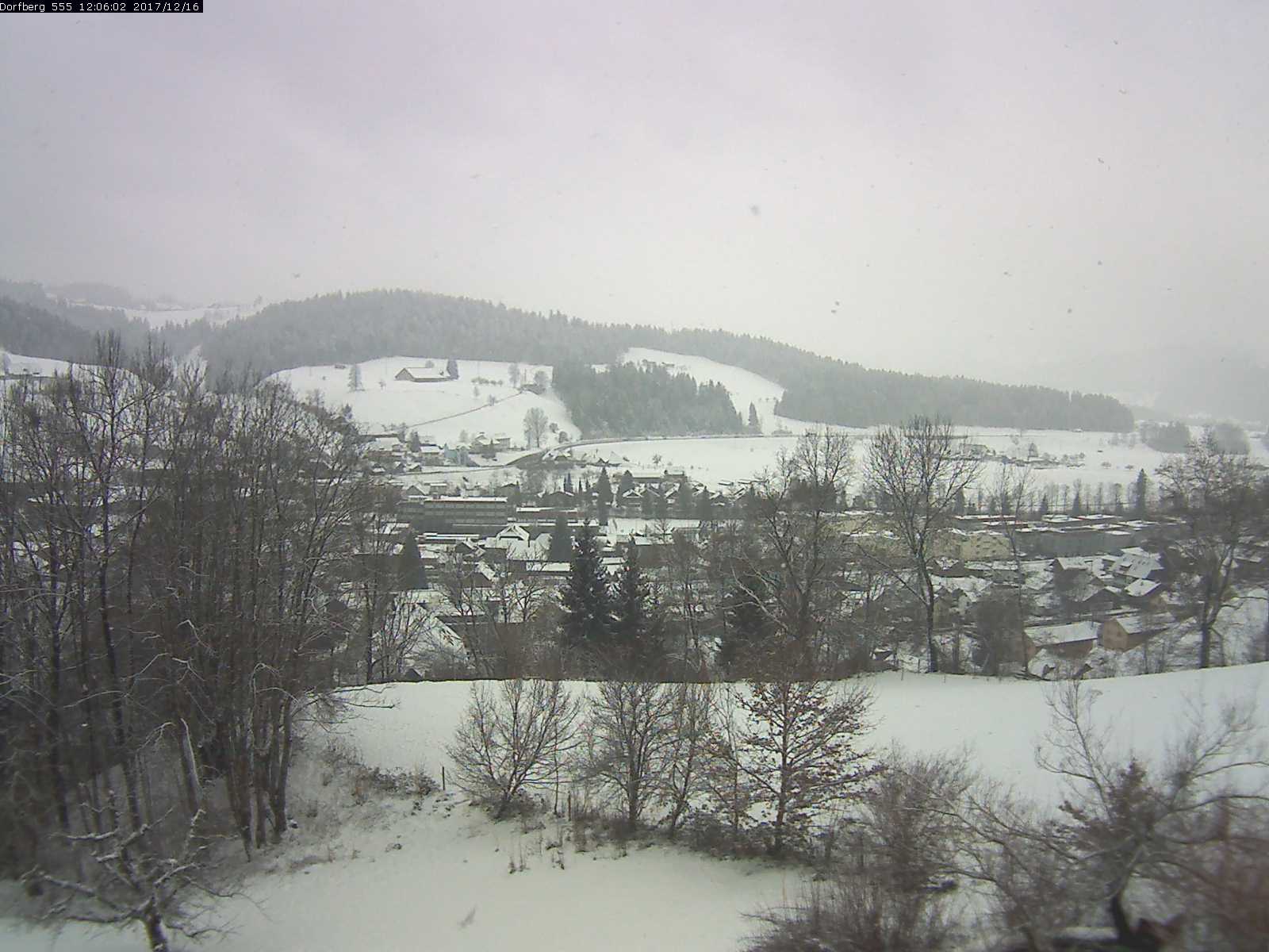 Webcam-Bild: Aussicht vom Dorfberg in Langnau 20171216-120601
