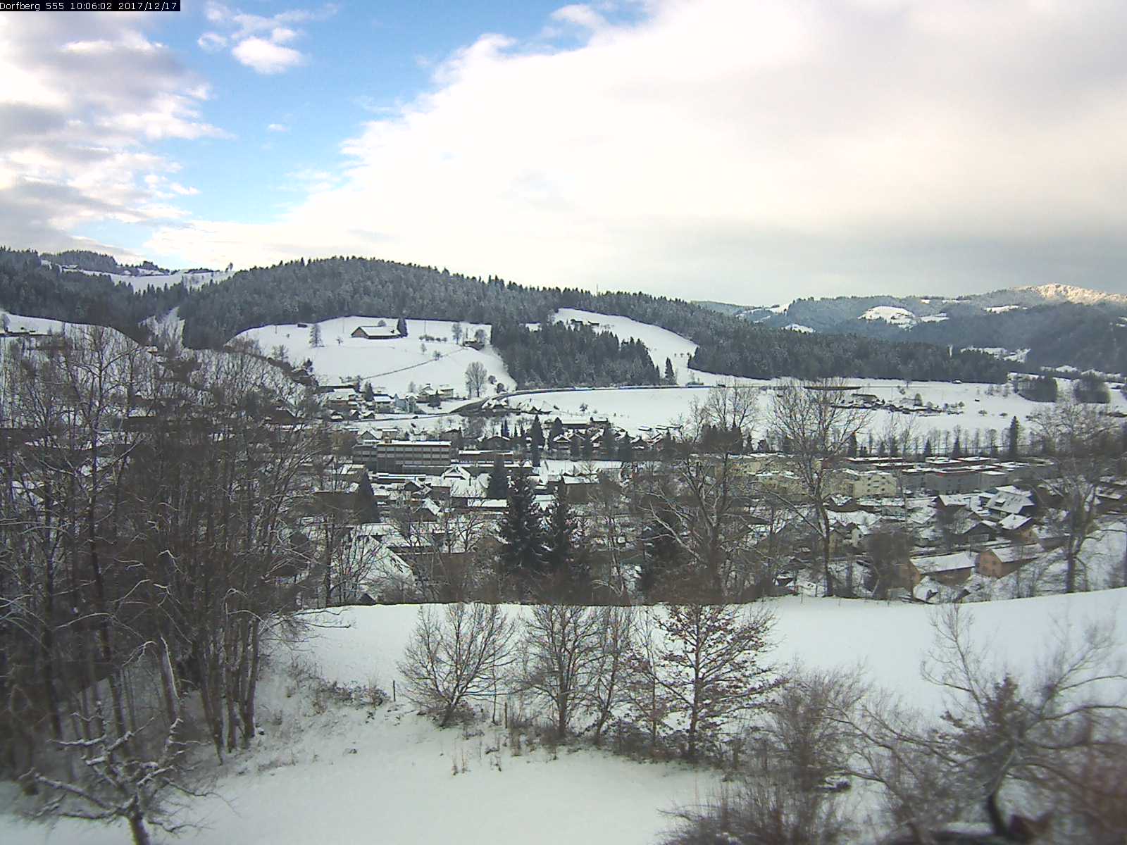 Webcam-Bild: Aussicht vom Dorfberg in Langnau 20171217-100601