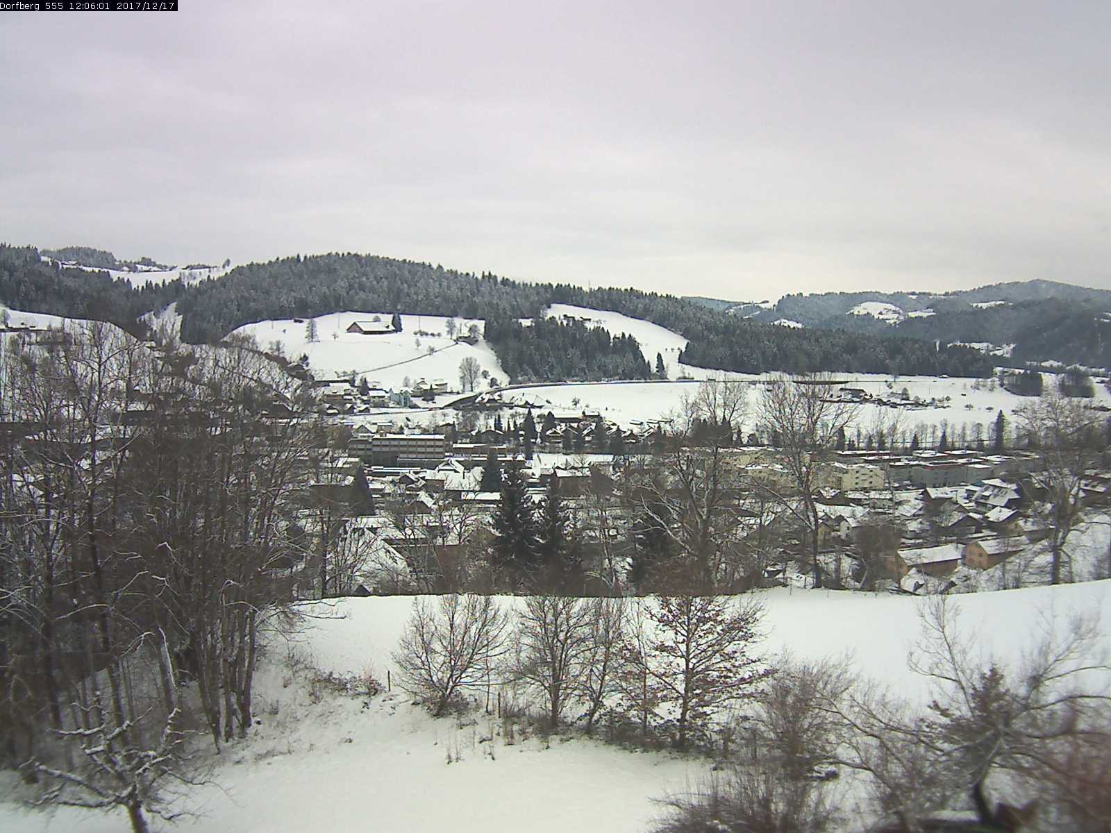 Webcam-Bild: Aussicht vom Dorfberg in Langnau 20171217-120601
