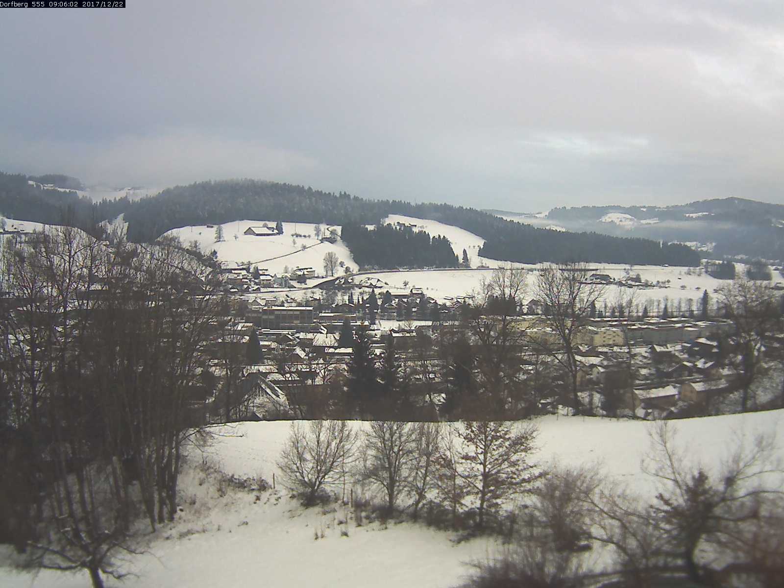 Webcam-Bild: Aussicht vom Dorfberg in Langnau 20171222-090601
