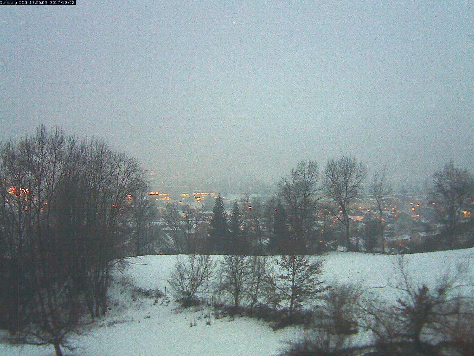 Webcam-Bild: Aussicht vom Dorfberg in Langnau 20171222-170601