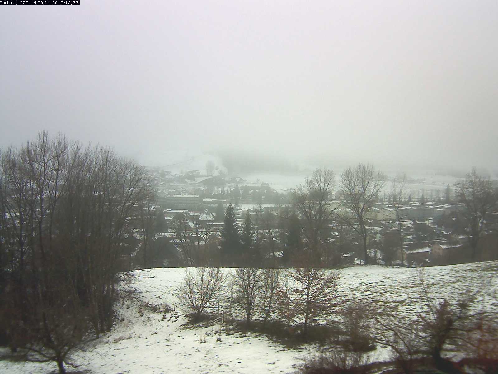 Webcam-Bild: Aussicht vom Dorfberg in Langnau 20171223-140601
