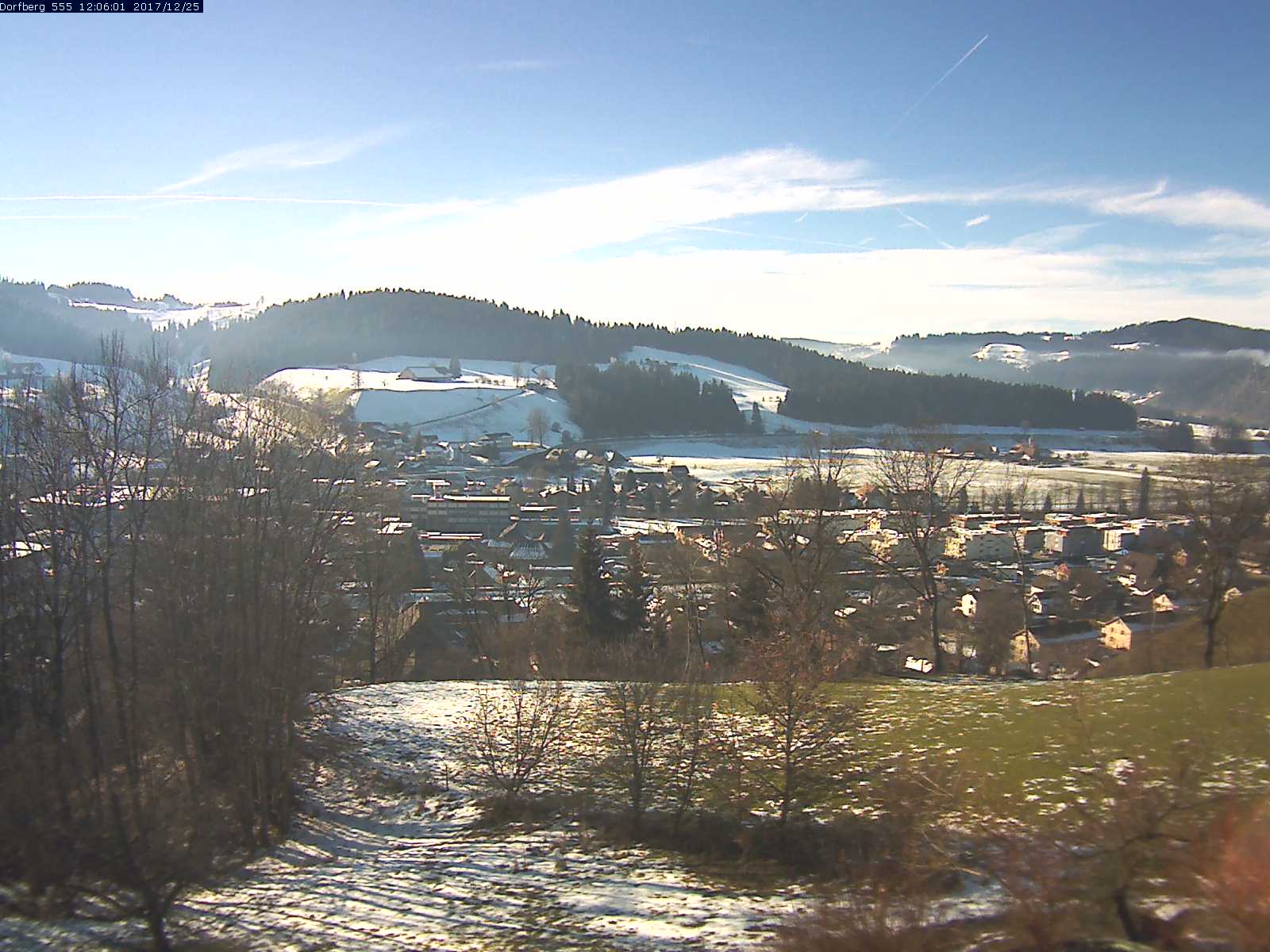 Webcam-Bild: Aussicht vom Dorfberg in Langnau 20171225-120601