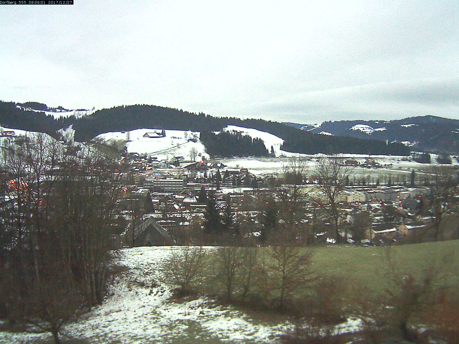 Webcam-Bild: Aussicht vom Dorfberg in Langnau 20171227-080601
