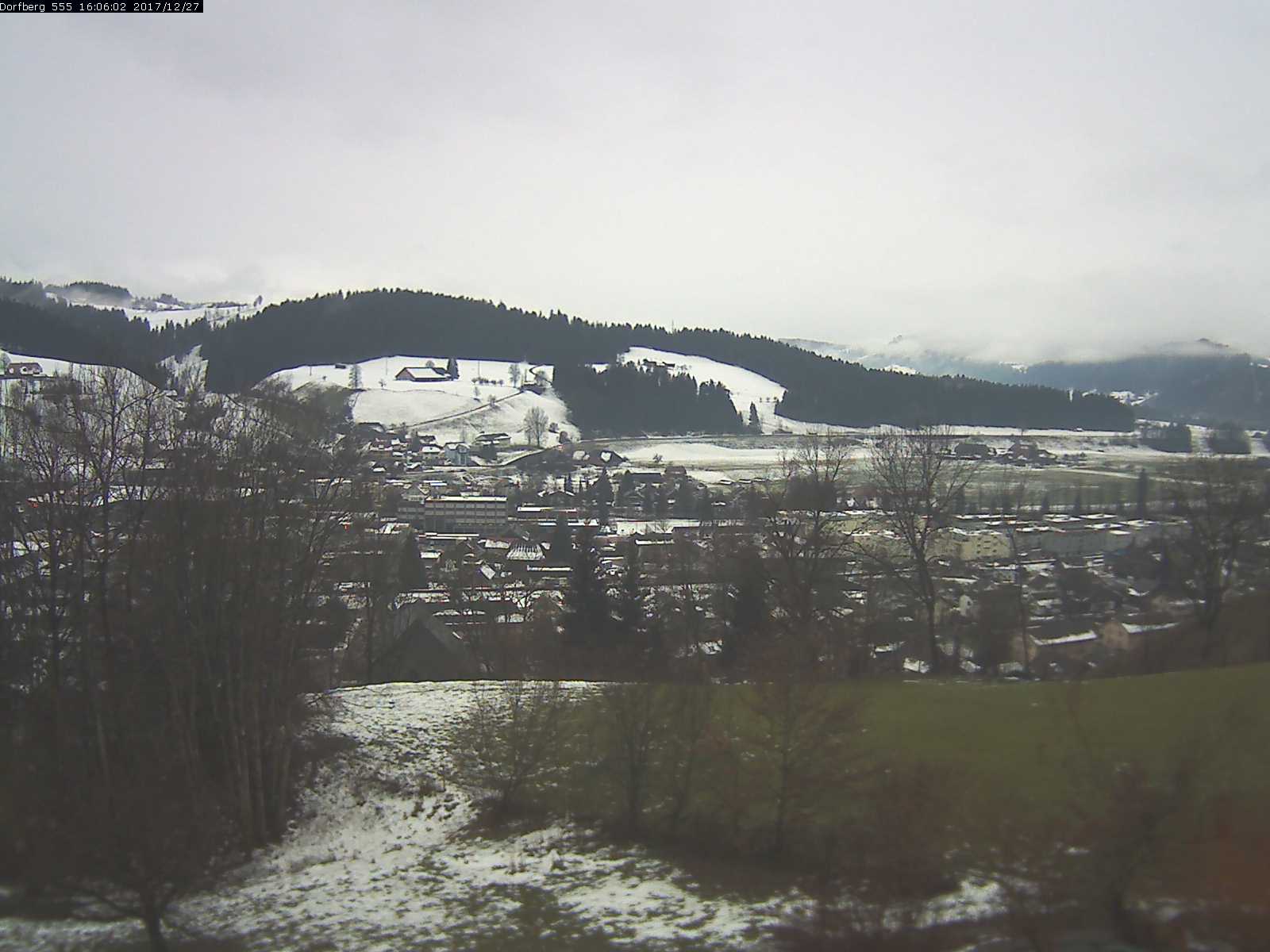 Webcam-Bild: Aussicht vom Dorfberg in Langnau 20171227-160601
