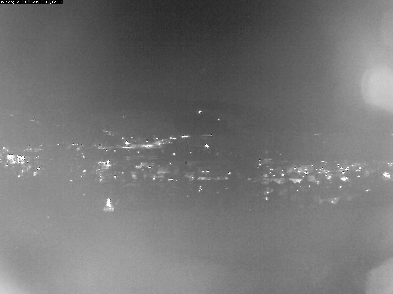 Webcam-Bild: Aussicht vom Dorfberg in Langnau 20171229-180601