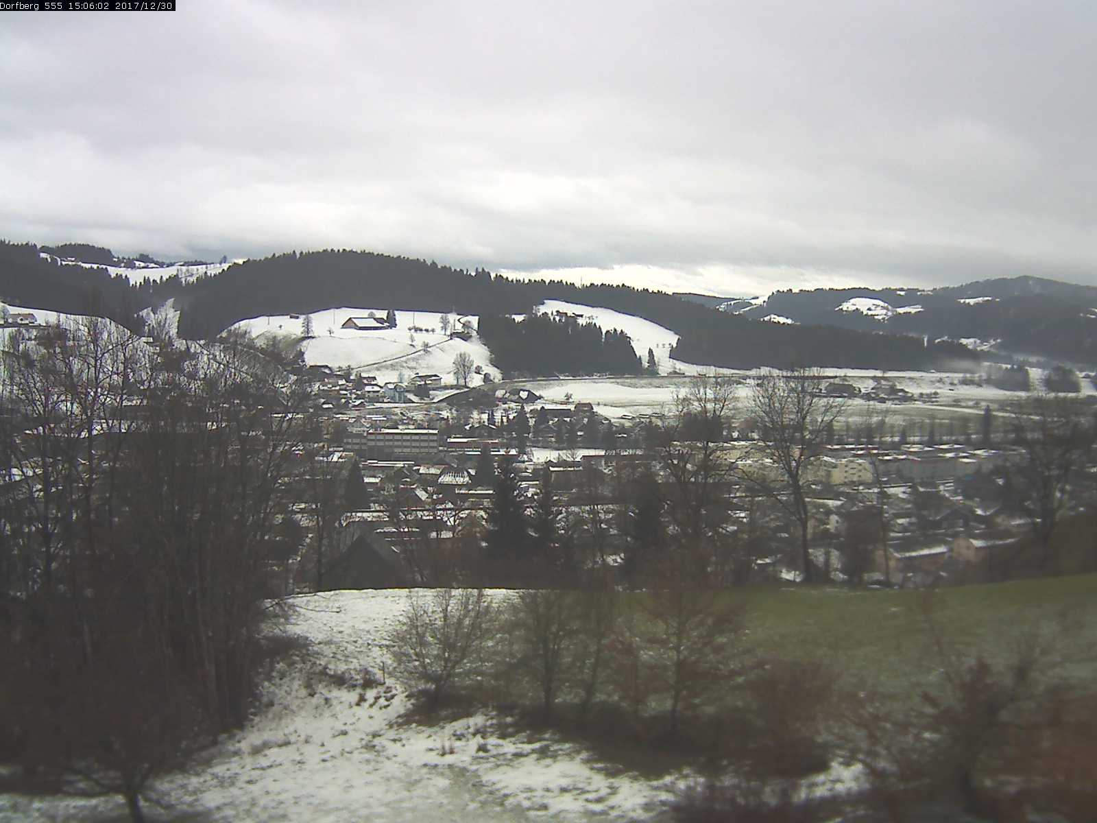 Webcam-Bild: Aussicht vom Dorfberg in Langnau 20171230-150601
