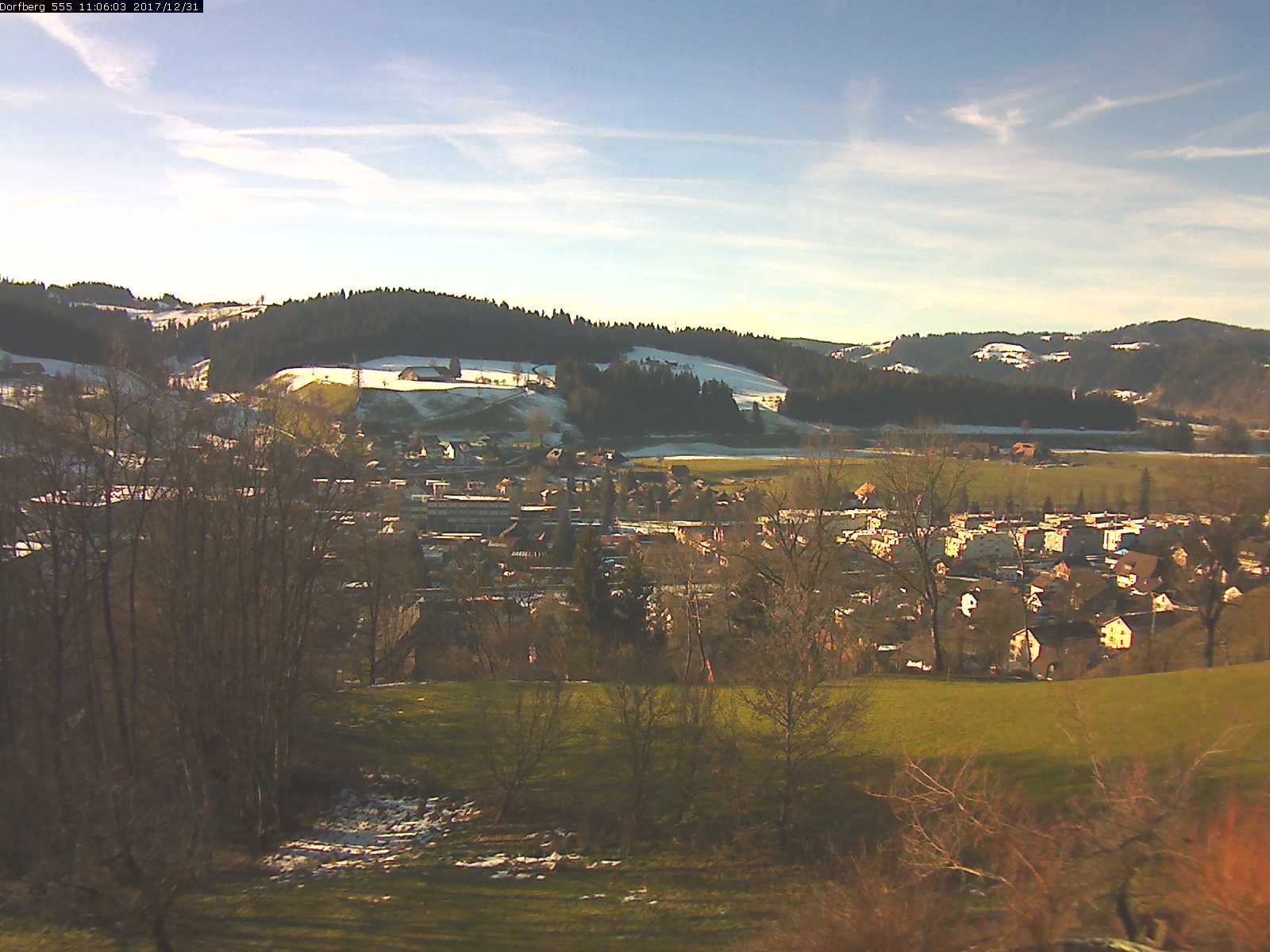 Webcam-Bild: Aussicht vom Dorfberg in Langnau 20171231-110601