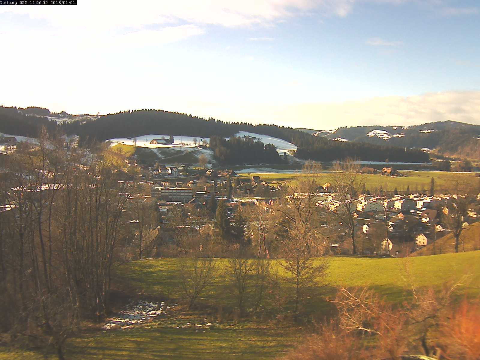 Webcam-Bild: Aussicht vom Dorfberg in Langnau 20180101-110601