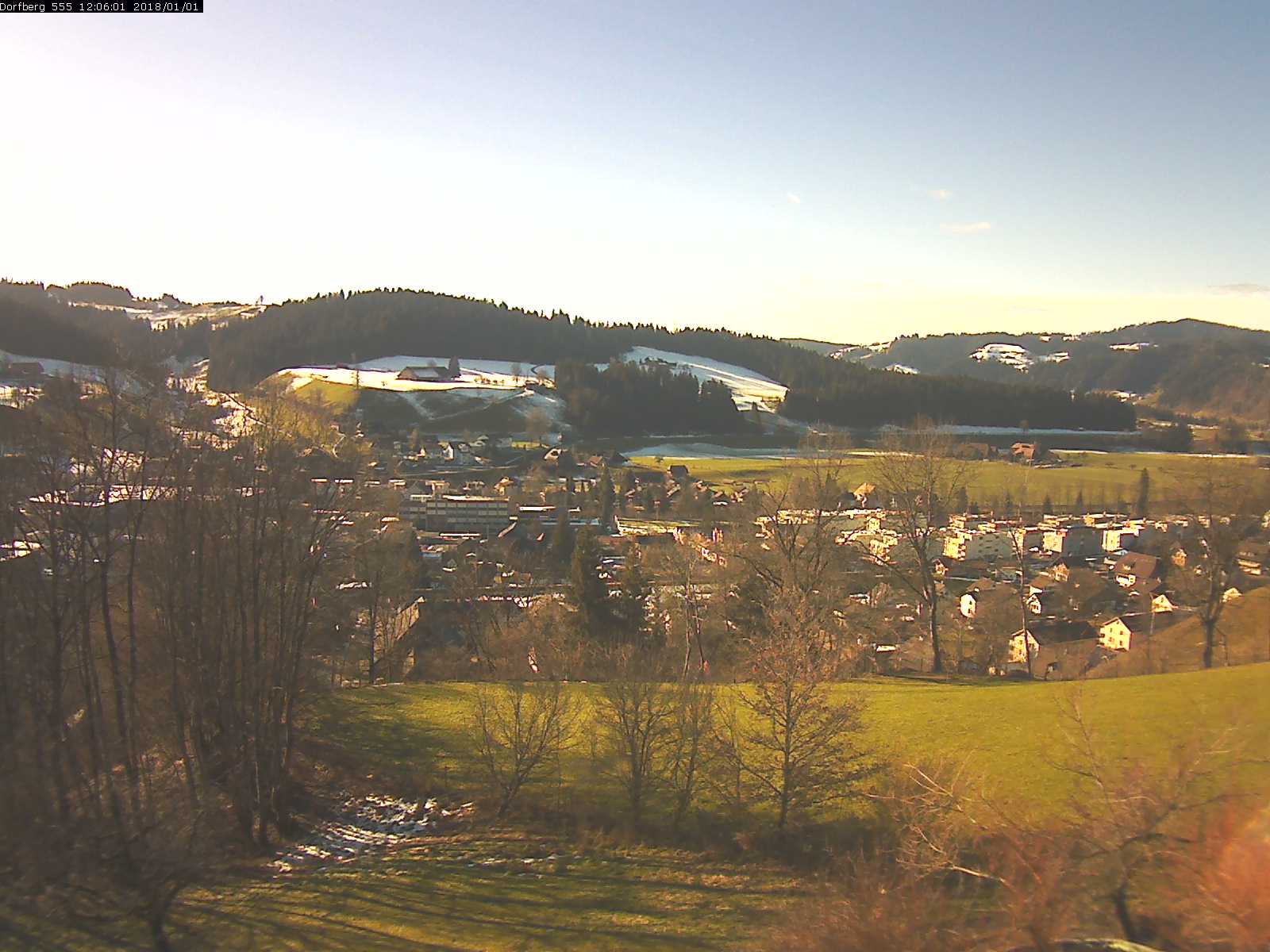 Webcam-Bild: Aussicht vom Dorfberg in Langnau 20180101-120601