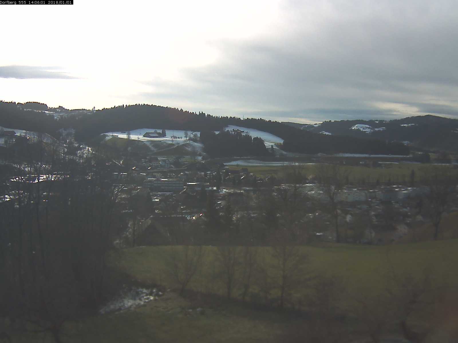Webcam-Bild: Aussicht vom Dorfberg in Langnau 20180101-140601