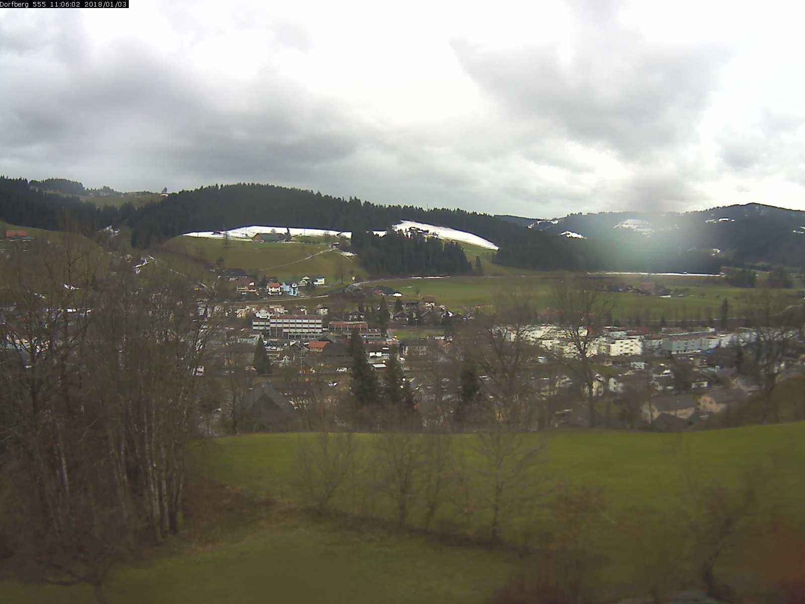 Webcam-Bild: Aussicht vom Dorfberg in Langnau 20180103-110601