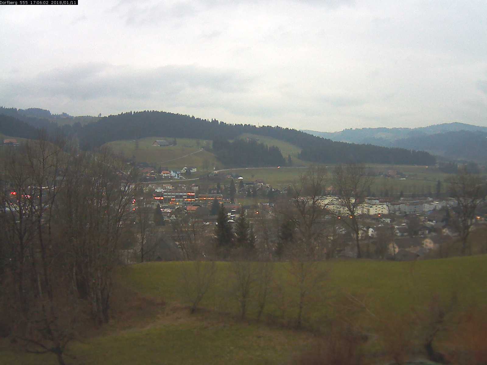 Webcam-Bild: Aussicht vom Dorfberg in Langnau 20180111-170601
