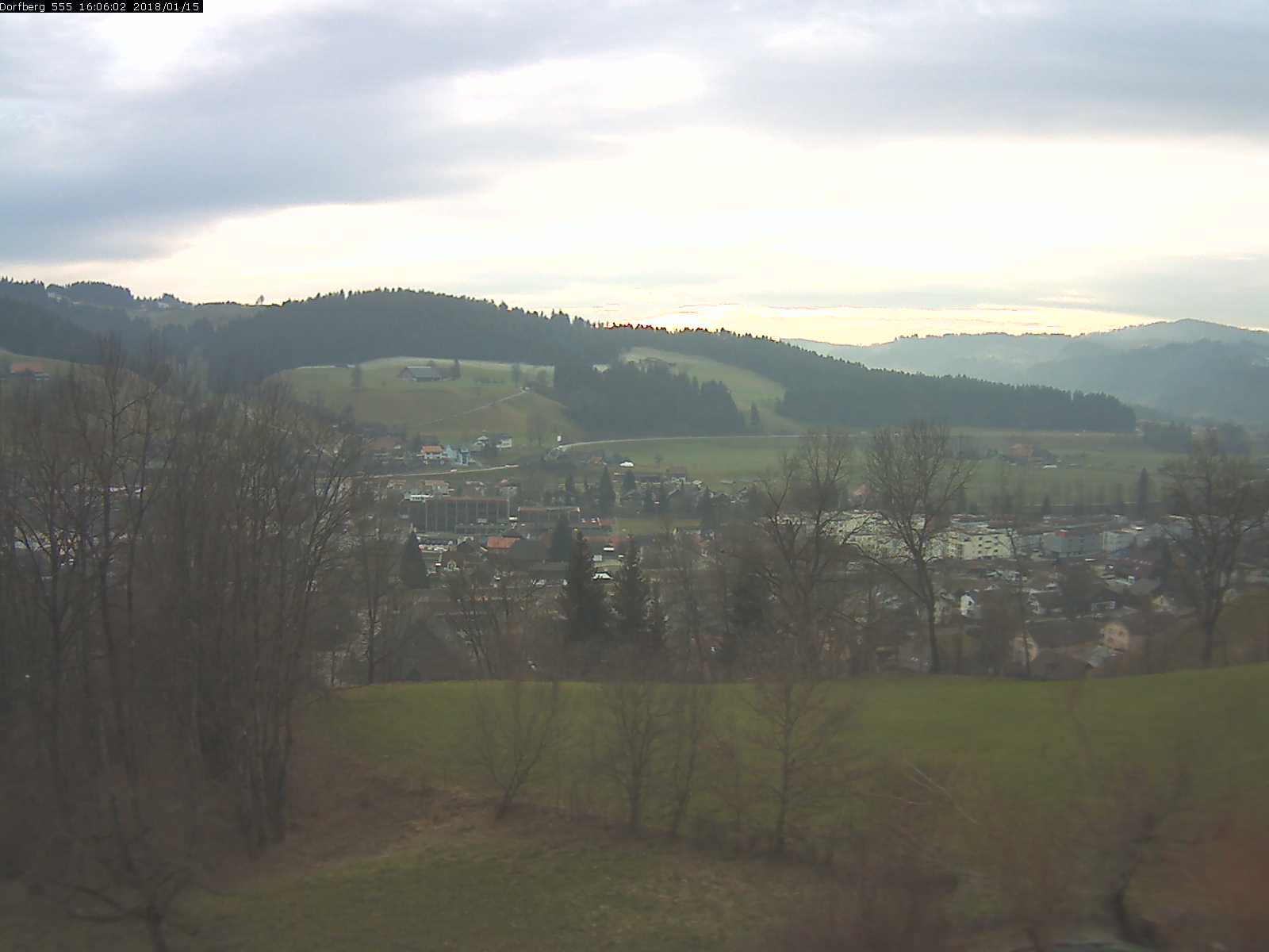 Webcam-Bild: Aussicht vom Dorfberg in Langnau 20180115-160601