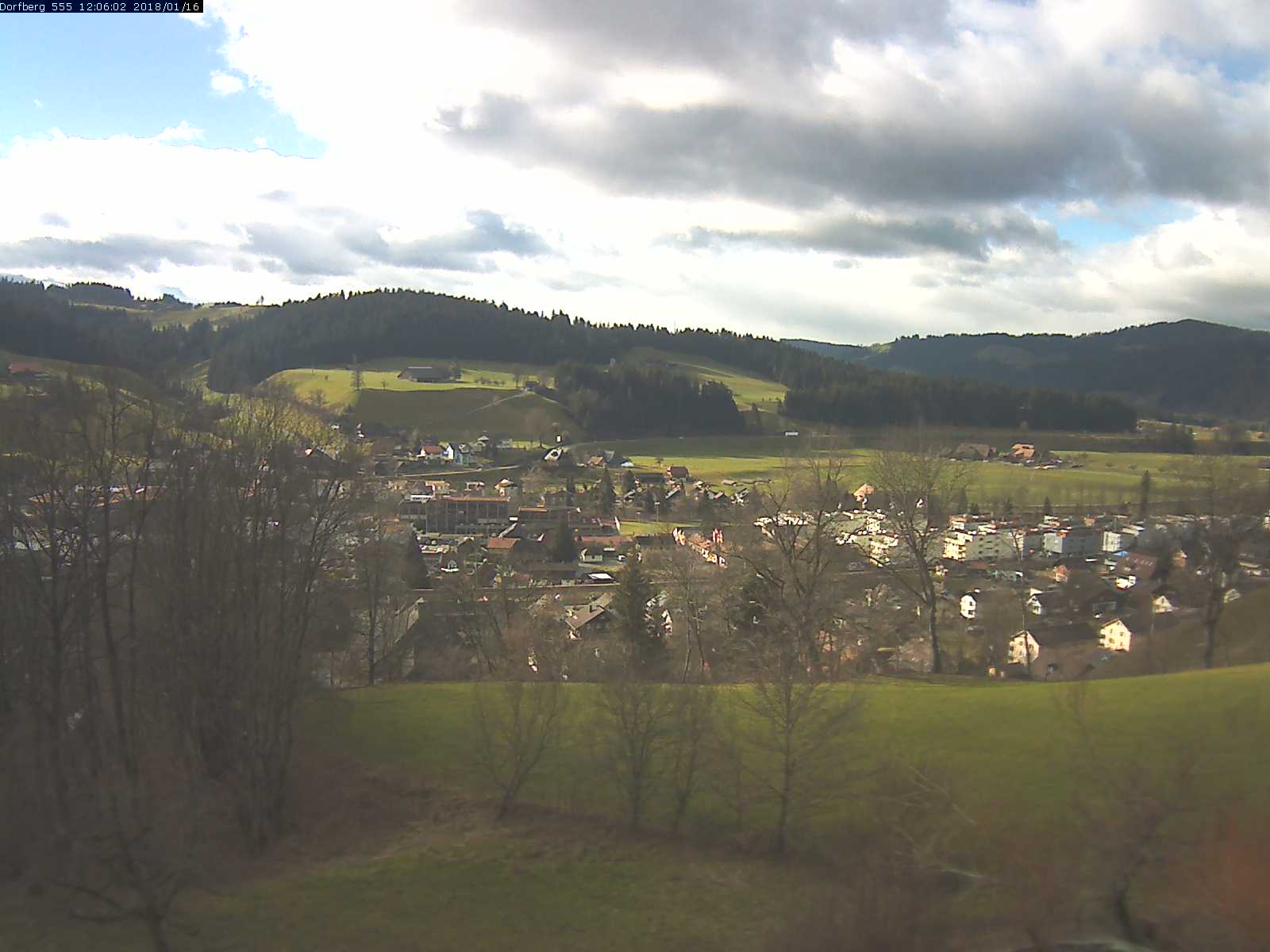 Webcam-Bild: Aussicht vom Dorfberg in Langnau 20180116-120601