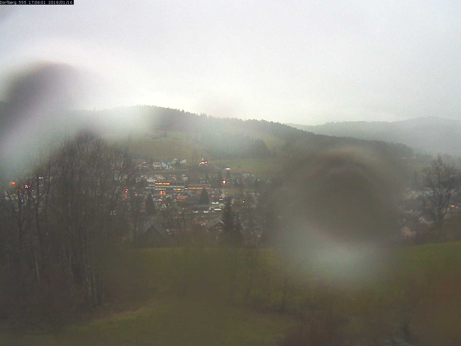 Webcam-Bild: Aussicht vom Dorfberg in Langnau 20180116-170601