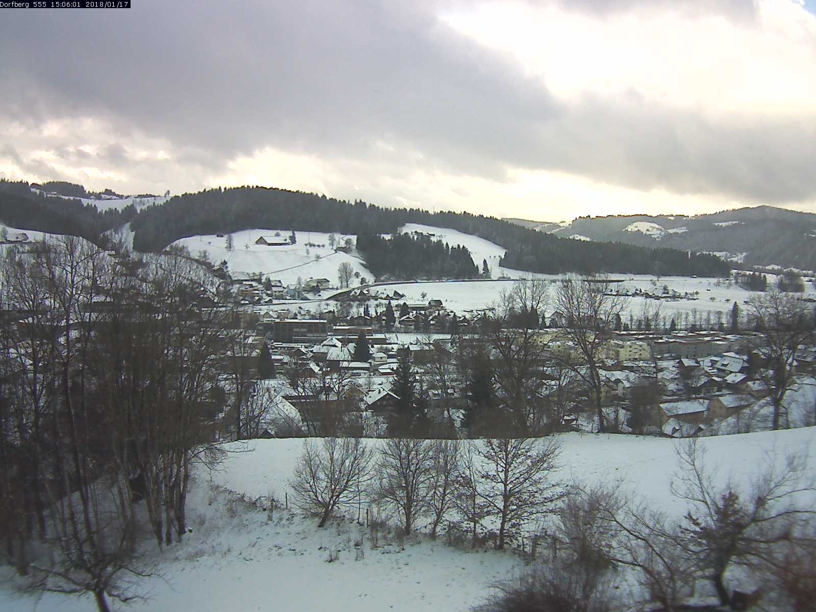 Webcam-Bild: Aussicht vom Dorfberg in Langnau 20180117-150601