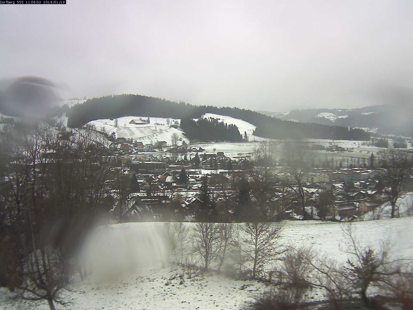 Webcam-Bild: Aussicht vom Dorfberg in Langnau 20180118-110601